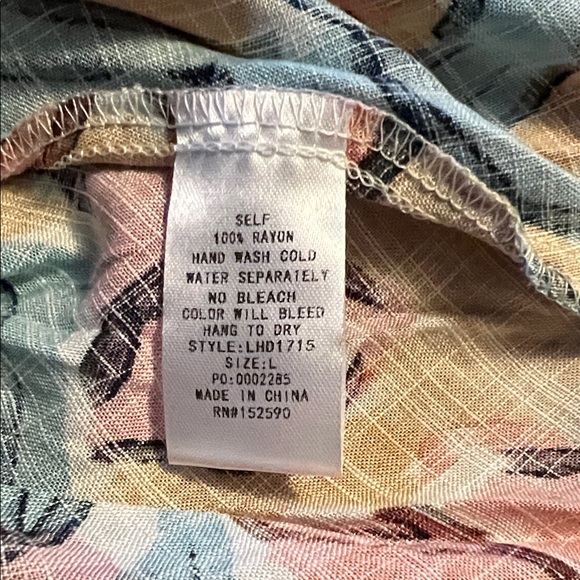 Petal & Pup, Love & Harmony Avery Maxi Dress Multi Floral Size L NWT Resortwear - Picture 8 of 9